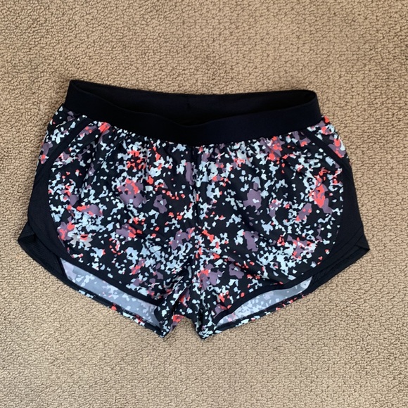 Under Armour Pants - NWT: Under Armour Printed Shorts